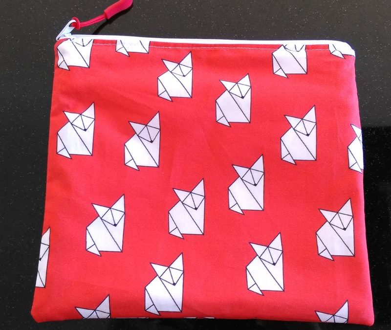 Kosmetiktasche 12 €  Größe: 20,5 x 23 cm Artikel-Nr. 10-531